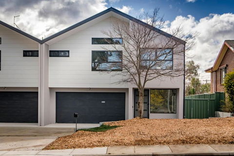 Gorgeous Hawker Townhouse - Darwin Holiday 0