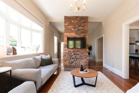 Gorgeous On Galvin: Close To Town Yet A Mile Away - Darwin Holiday 0