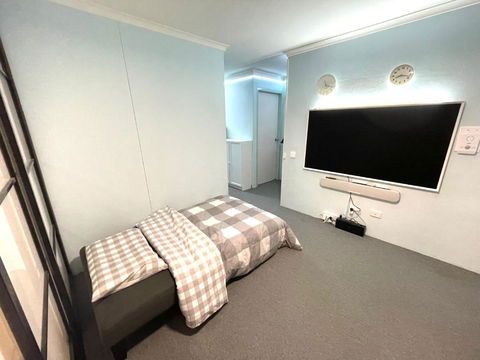Gadigal Apt - Darwin Holiday 2