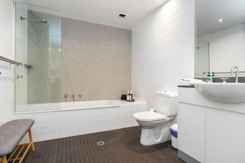 Gateway Apt In Kingston Central - Darwin Holiday 3