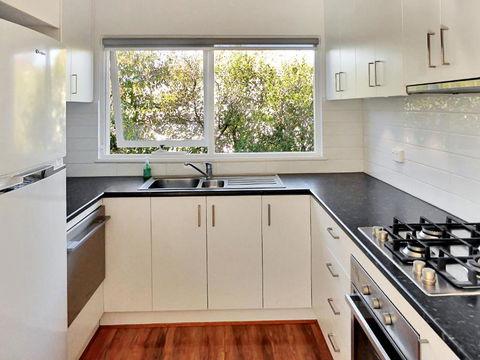 Glen Iris, Quiet Boutique 2 Bedroom Netflix, WIFI, Parking, Free Wine - Darwin Holiday 4
