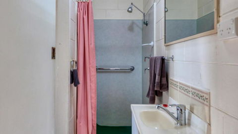 Golden Peak Motel PeakHill - Darwin Holiday 3