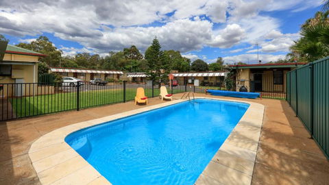 Golden Peak Motel PeakHill - Darwin Holiday 1