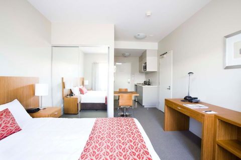 Gladstone Downtown Central Apartment Hotel Official - Darwin Holiday 3