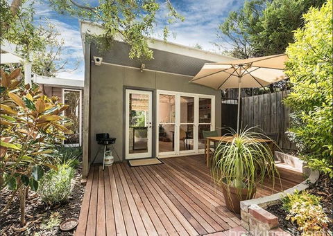 Garden Cottage St Kilda - Darwin Holiday 0