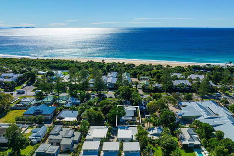 Fuller Holidays - Drifting Sands -Byron Town With Pool - Darwin Holiday 2