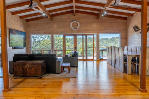 Funday Farm - Darwin Holiday 0