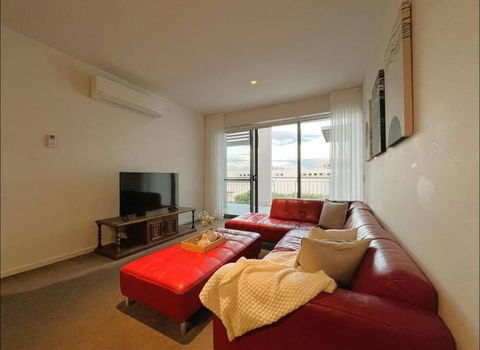 GW24-1 BATH 2 BR At The Glen With FREE Parking And Balcony - Darwin Holiday 3