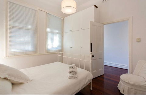 Gorgeous Subiaco Cottage - Darwin Holiday 3