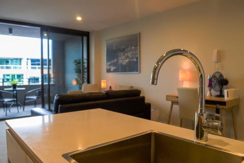 Governor Place - Executive Central Apartment - Darwin Holiday 3