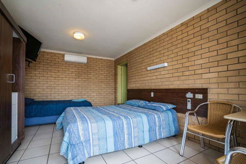 Grand Hotel Motel - Darwin Holiday 2