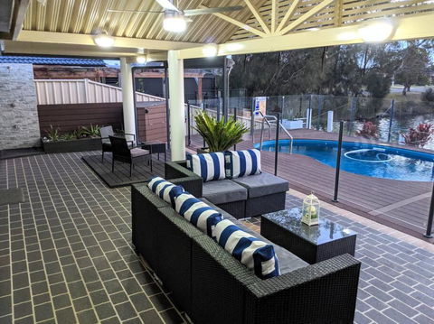 Grand Riviera Forster- Waterfront, Pool, Wharf - Darwin Holiday 3