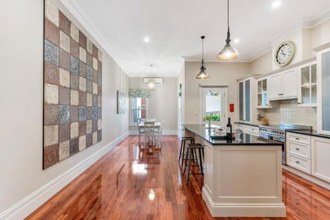 Grandview Accommodation - The Flaxley Apartments - Darwin Holiday 4