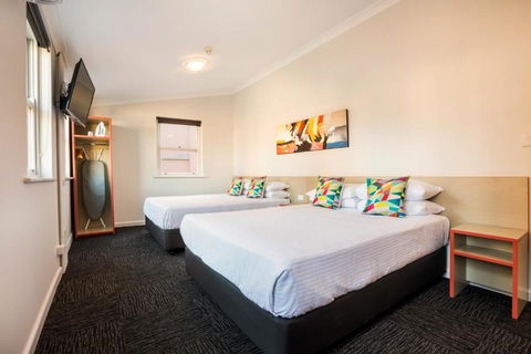 Granville Hotel - Darwin Holiday 1