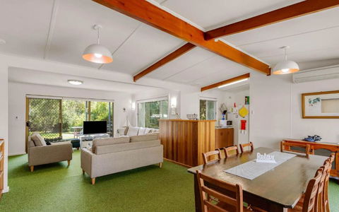 Great Family Home, Close To The Beach! - 3 Petrel - Darwin Holiday 2