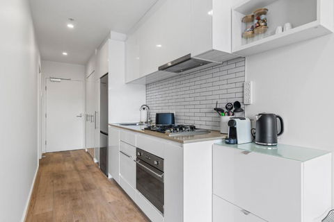 Great Richmond 1-bed Conveniently Located By Shops - Darwin Holiday 2