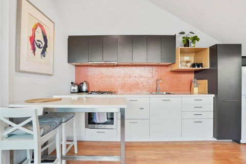 Green Getaway 1 Bedder Loft@ St Kilda With Parking - Darwin Holiday 4