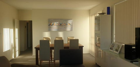 GREENWAY WATERS 2 Bed Apartment - Darwin Holiday 1