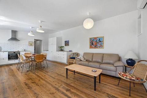 Greenwood Cottage - Close To CBD, Leafy Backyard - Darwin Holiday 1