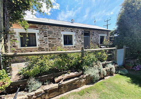 Griffiths Cottage - Darwin Holiday 0