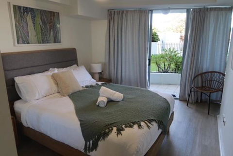 Ground Floor Luxury Oceanfront Apartment - Darwin Holiday 1