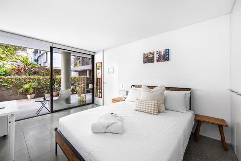 Groundfloor Surry Hills Retreat With Cinema - Darwin Holiday 3