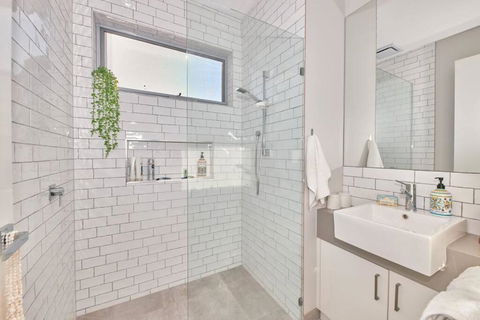 Grove Hideaway - Peaceful 2 Bed Townhouse - Darwin Holiday 4