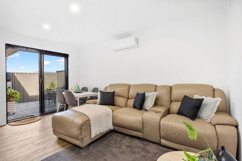 Guildford Family Hideaway - Darwin Holiday 0