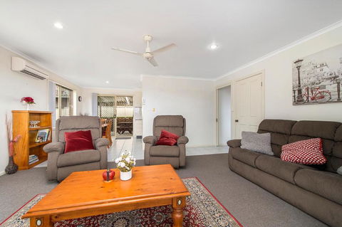 H1211 Mission Terrace Lakewood Heights Estate - Darwin Holiday 2