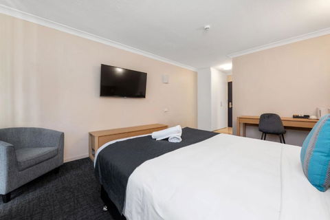 Hamilton Brisbane Airport Hotel - Darwin Holiday 1