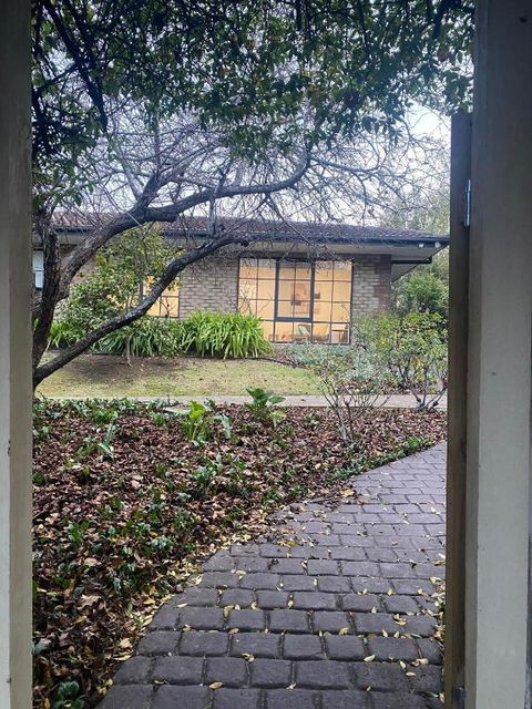 Hahndorf Creek Retreat - Unit 2 - Darwin Holiday 2