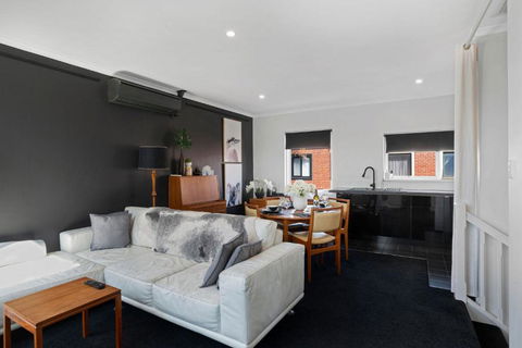 Halifax Muse Pet Friendly Townhouse - Darwin Holiday 3