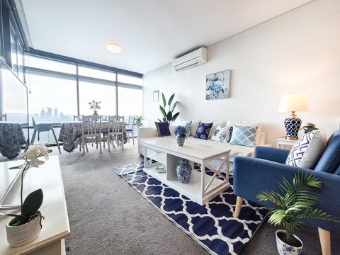 Hamptons Style 2BR & Kid Room W View In Olympic Park - Darwin Holiday 0