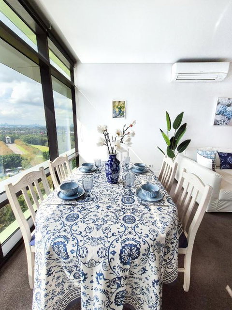 Hamptons Style 2BR & Kid Room W View In Olympic Park - Darwin Holiday 2