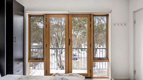 Hangar - Darwin Holiday 2