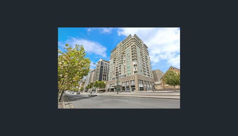 Happy BNB Deluxe Suit In Adelaide CBD - Darwin Holiday 0