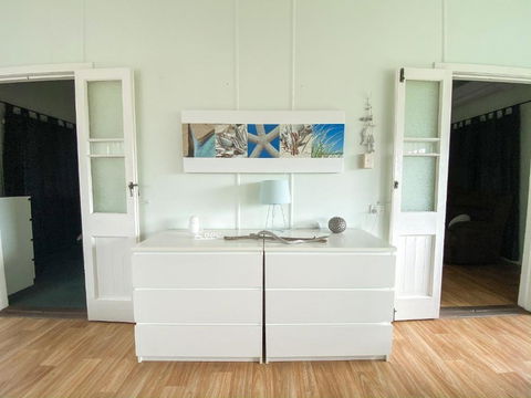 Happy Days - Burrum Heads- Close To Boatramp- 2BR - Darwin Holiday 2