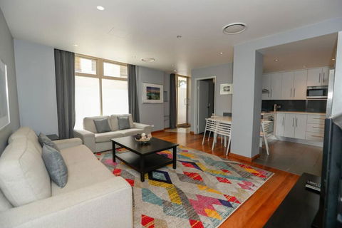 Har 55 3 Bedroom Self-Catering - Darwin Holiday 3
