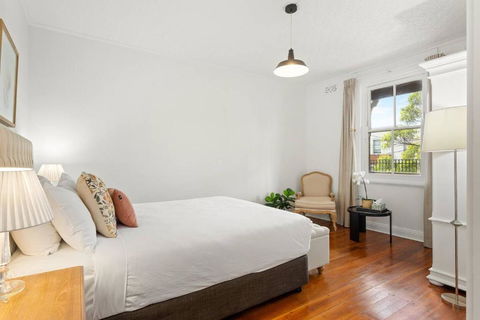 Harbourfront Meets Heritage Chic Near Barangaroo - Darwin Holiday 1