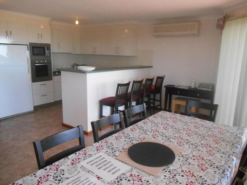 Hardwicke Espy - Darwin Holiday 3
