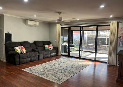 Harmony Manor Warrnambool - Darwin Holiday 3