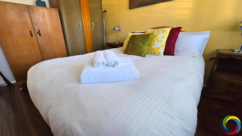 Haven Retreat Walk To Beach & Cronulla Golf Club Sleeps 3 - Darwin Holiday 1