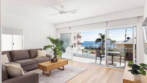 Hideaway 1, 3 Lillian St - Stunning Water Views - Darwin Holiday 3