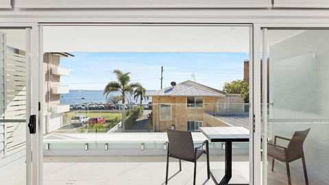 Hideaway 1, 3 Lillian St - Stunning Water Views - Darwin Holiday 2