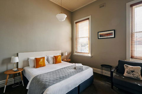 Healesville Hotel - Darwin Holiday 3