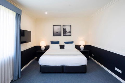 Hawkesbury Race Club Motel - Darwin Holiday 0