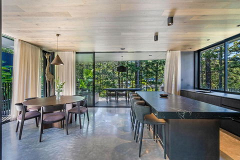 Hayters Hideaway - Luxury Home In Suffolk Park - Darwin Holiday 2