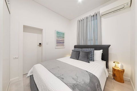 Hazel U2 Beachfront With Balcony And 2 Bedrooms - Darwin Holiday 3