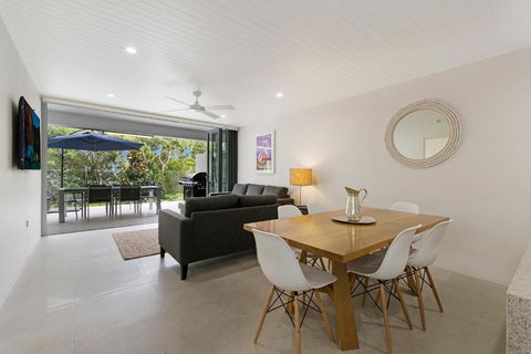 Headland Views Apartments - Darwin Holiday 2