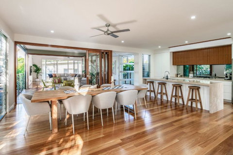 Headlands Hideaway - Pet Friendly Home At Moffs - Darwin Holiday 0